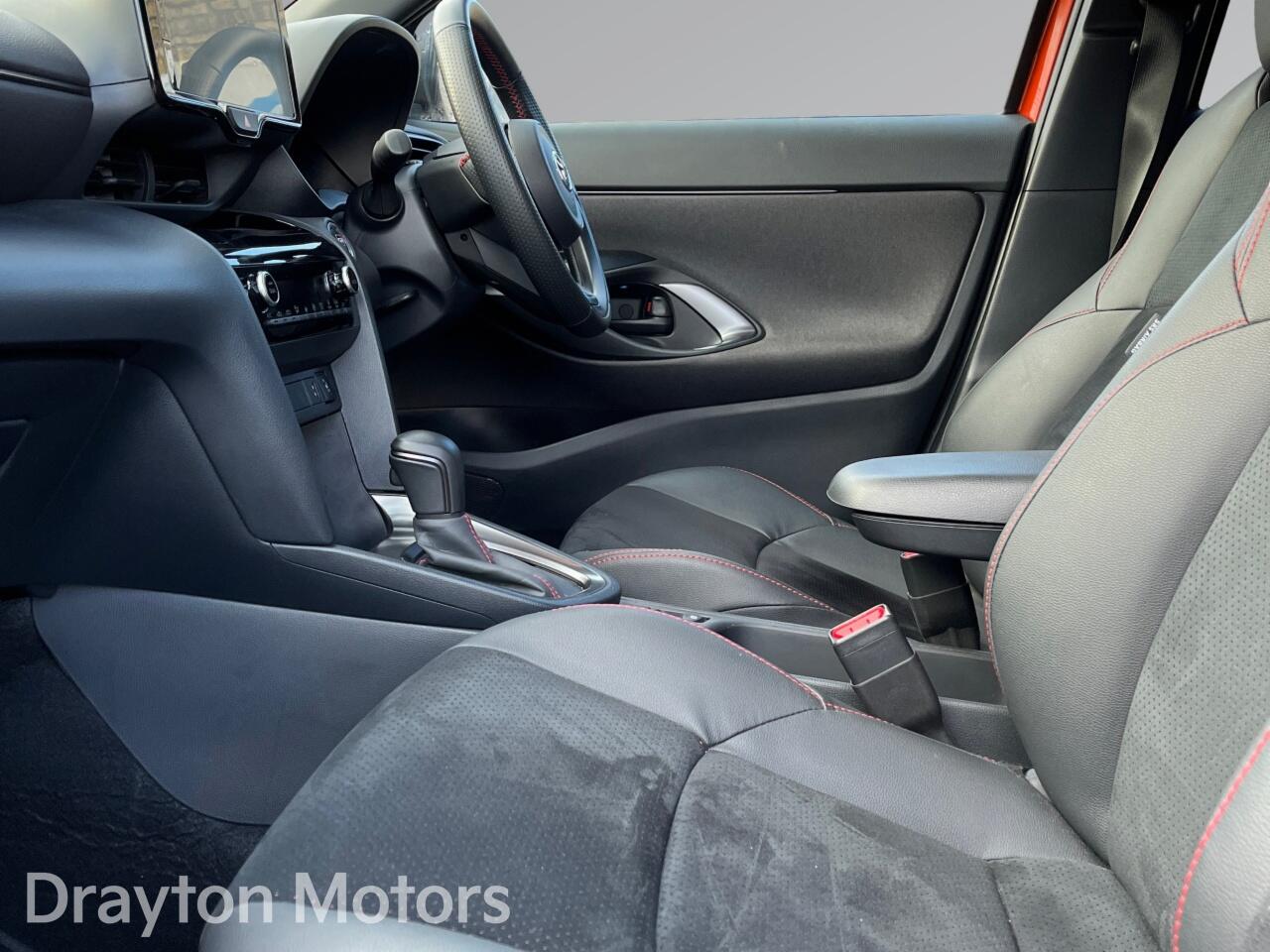 Used Toyota Yaris Cross 2024 for sale - 77573960: Photo 12