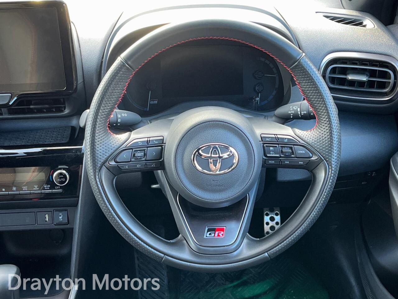 Used Toyota Yaris Cross 2024 for sale - 77573960: Photo 16