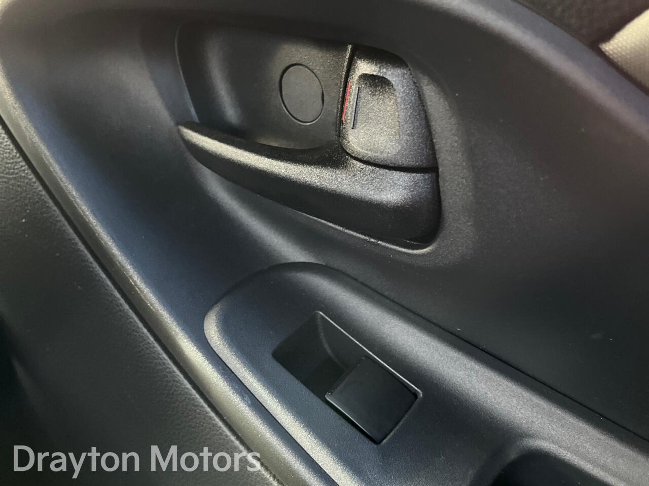 Used Toyota Yaris Cross 2024 for sale - 77573960: Photo 18