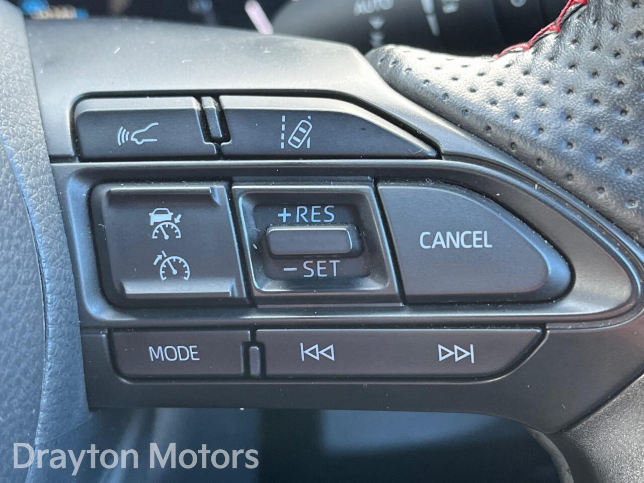 Used Toyota Yaris Cross 2024 for sale - 77573960: Photo 19