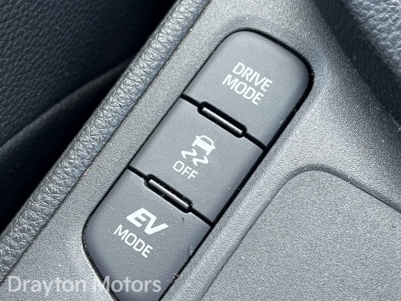 Used Toyota Yaris Cross 2024 for sale - 77573960: Photo 27