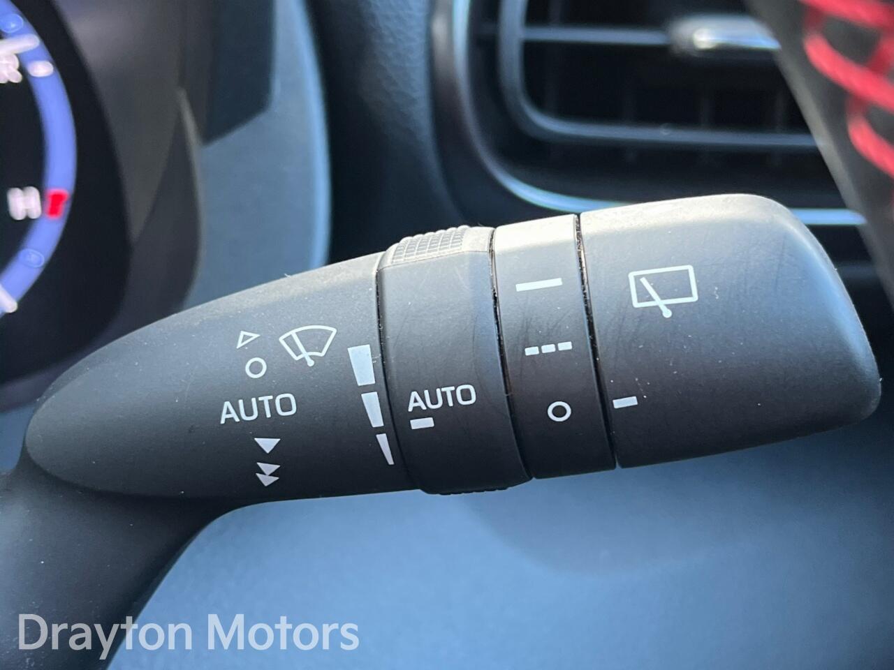 Used Toyota Yaris Cross 2024 for sale - 77573960: Photo 31