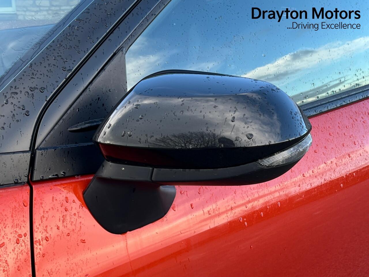 Used Toyota Yaris Cross 2024 for sale - 77573960: Photo 39