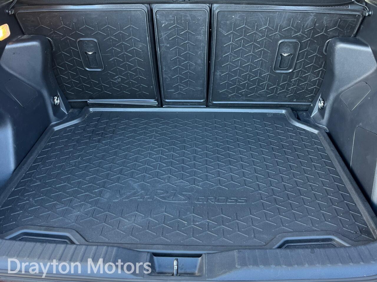 Used Toyota Yaris Cross 2024 for sale - 77573960: Photo 41