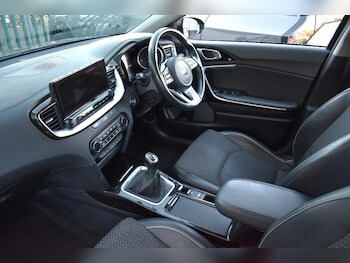 Used Kia XCeed 2020 for sale - 77001091: Photo