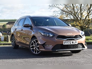 Used Kia Ceed 2022 for sale - 76409515: Photo