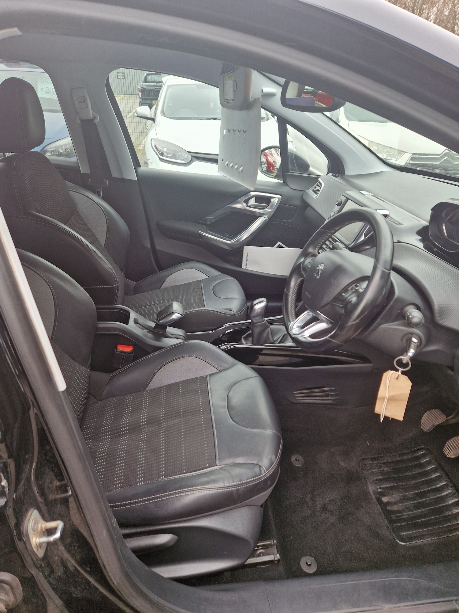 Used Peugeot 2008 2016 for sale - 78149730: Photo 11