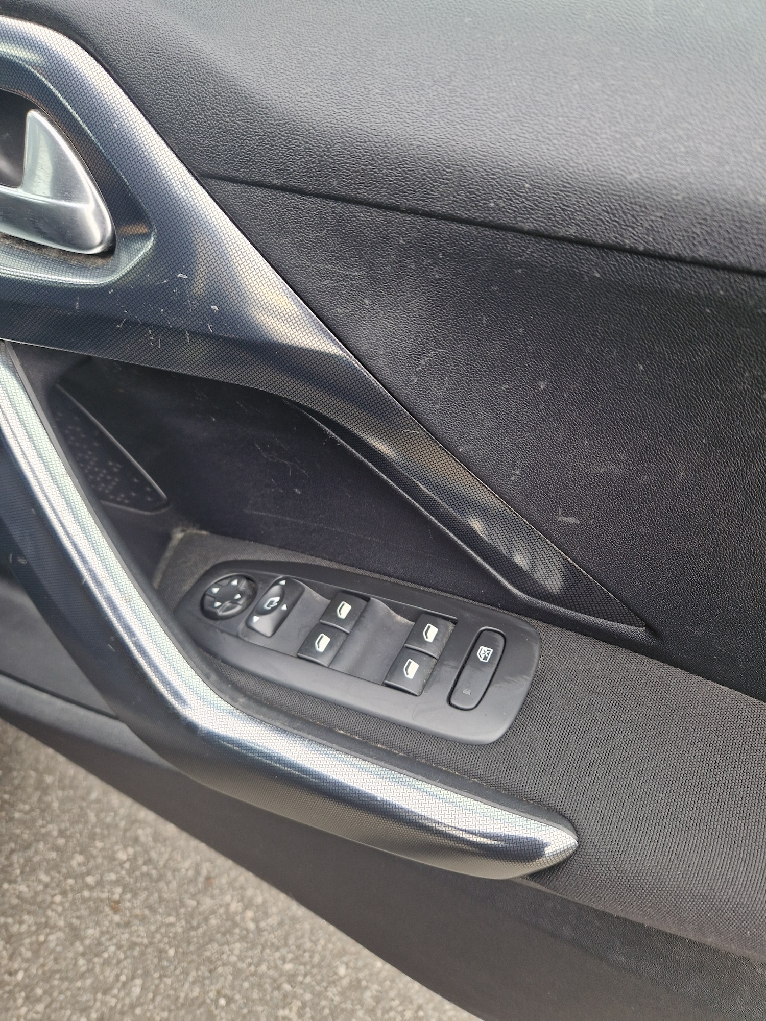 Used Peugeot 2008 2016 for sale - 78149730: Photo 12