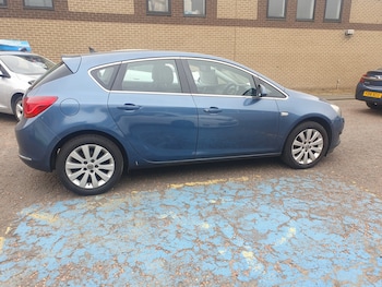 Used Vauxhall Astra 2015 for sale - 75625453: Photo