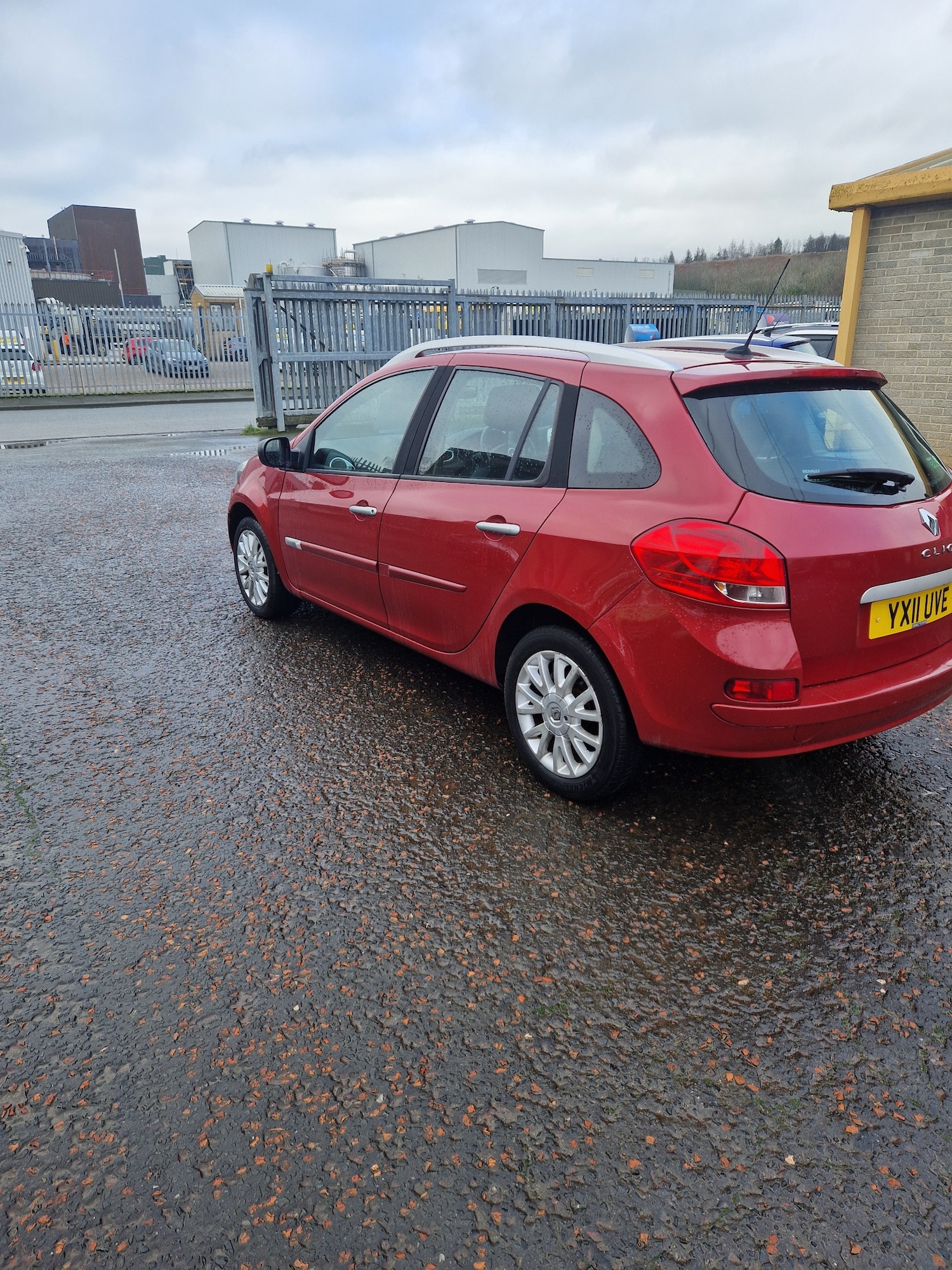 Used Renault Clio 2011 for sale - 77491038: Photo 3