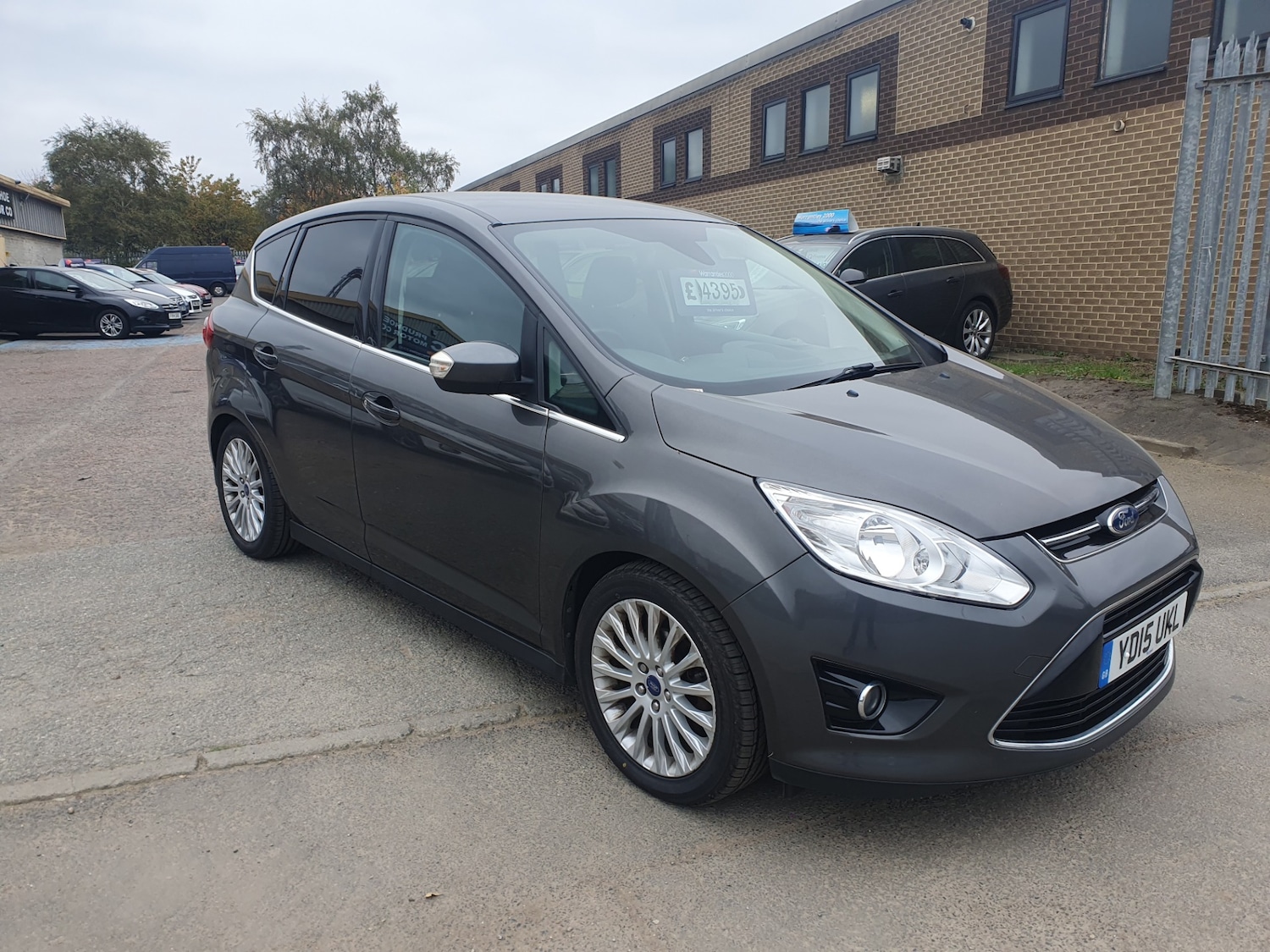 Used Ford C-Max 2015 for sale - 76352130: Photo 1