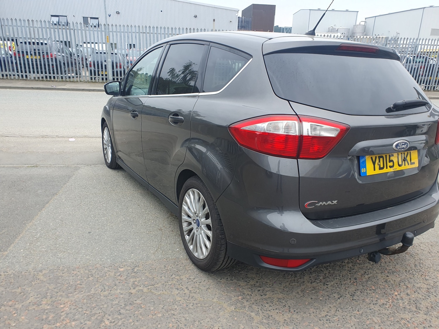 Used Ford C-Max 2015 for sale - 76352130: Photo 5
