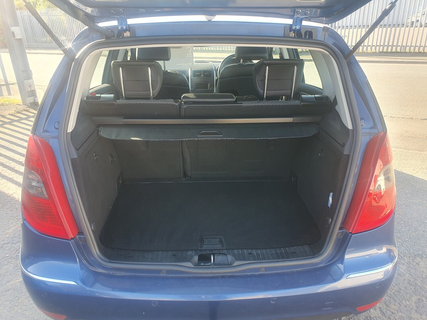 Used Mercedes-Benz A-Class 2009 for sale - 76252427: Photo 9