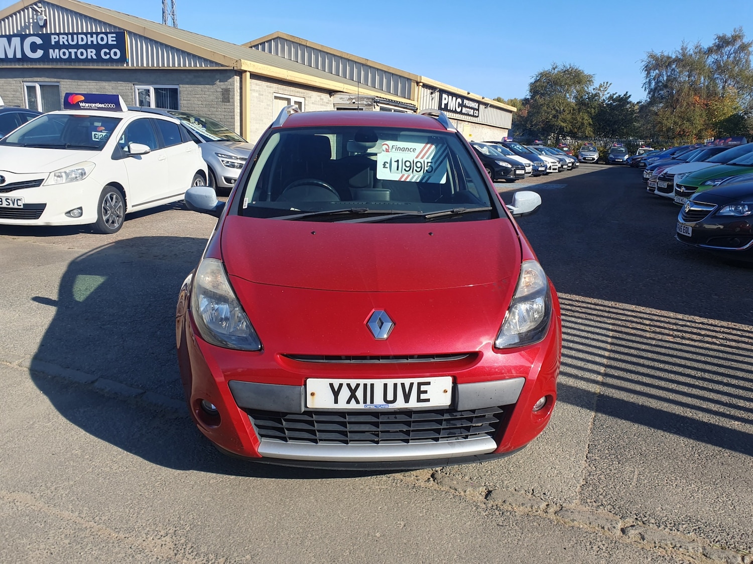Used Renault Clio 2011 for sale - 76252452: Photo 1