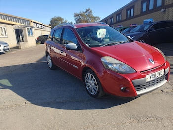 Used Renault Clio 2011 for sale - 76252452: Photo