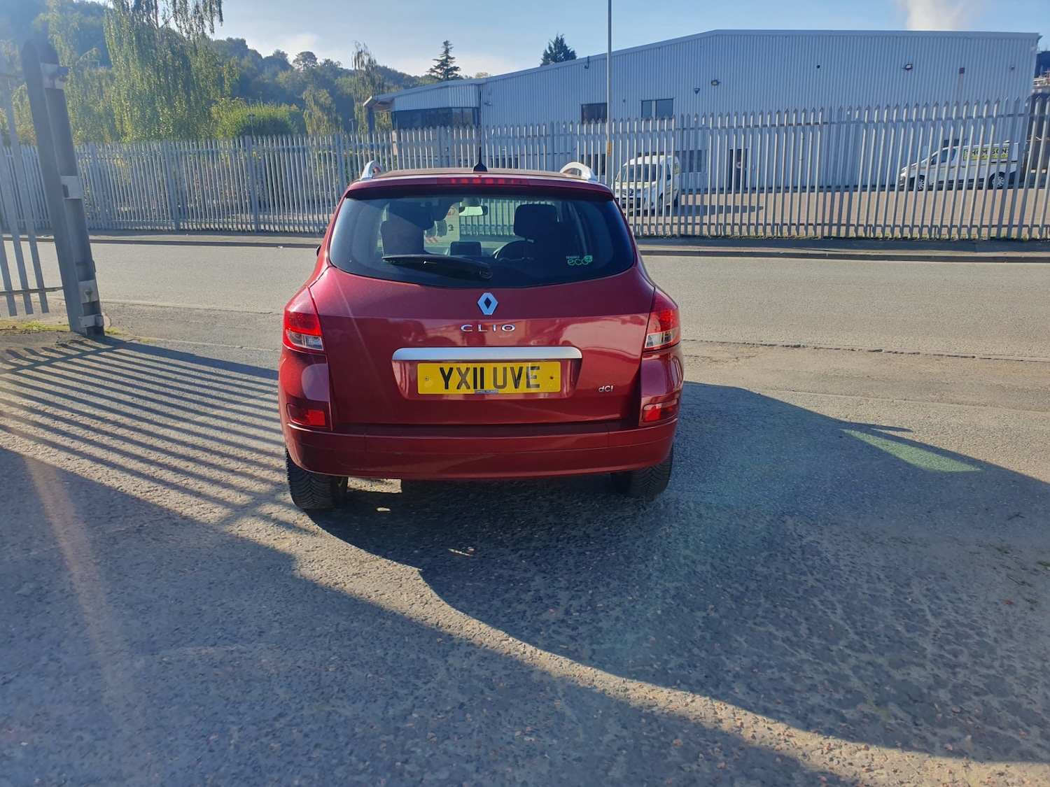 Used Renault Clio 2011 for sale - 76252452: Photo 8