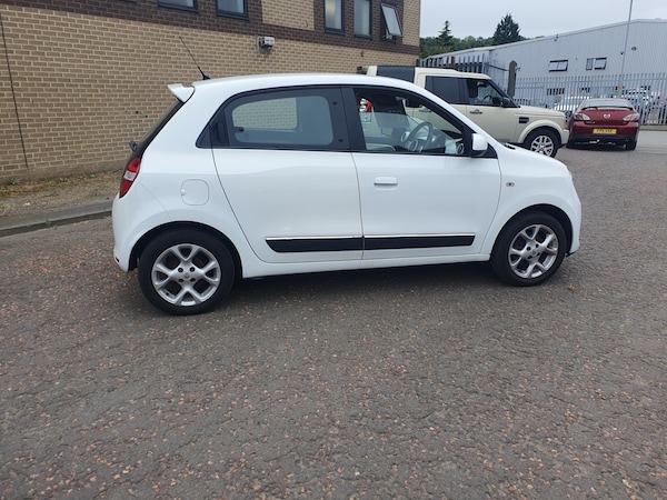 Used Renault Twingo 2015 for sale - 75626162: Photo 2