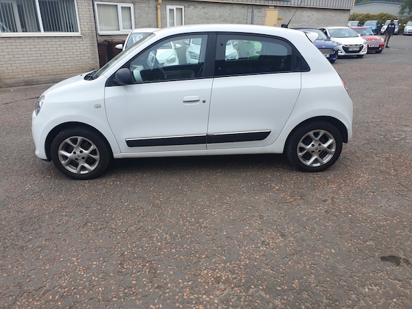 Used Renault Twingo 2015 for sale - 75626162: Photo 3
