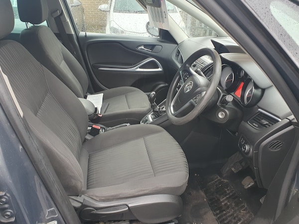 Used Vauxhall Zafira 2012 for sale - 76127533: Photo 10