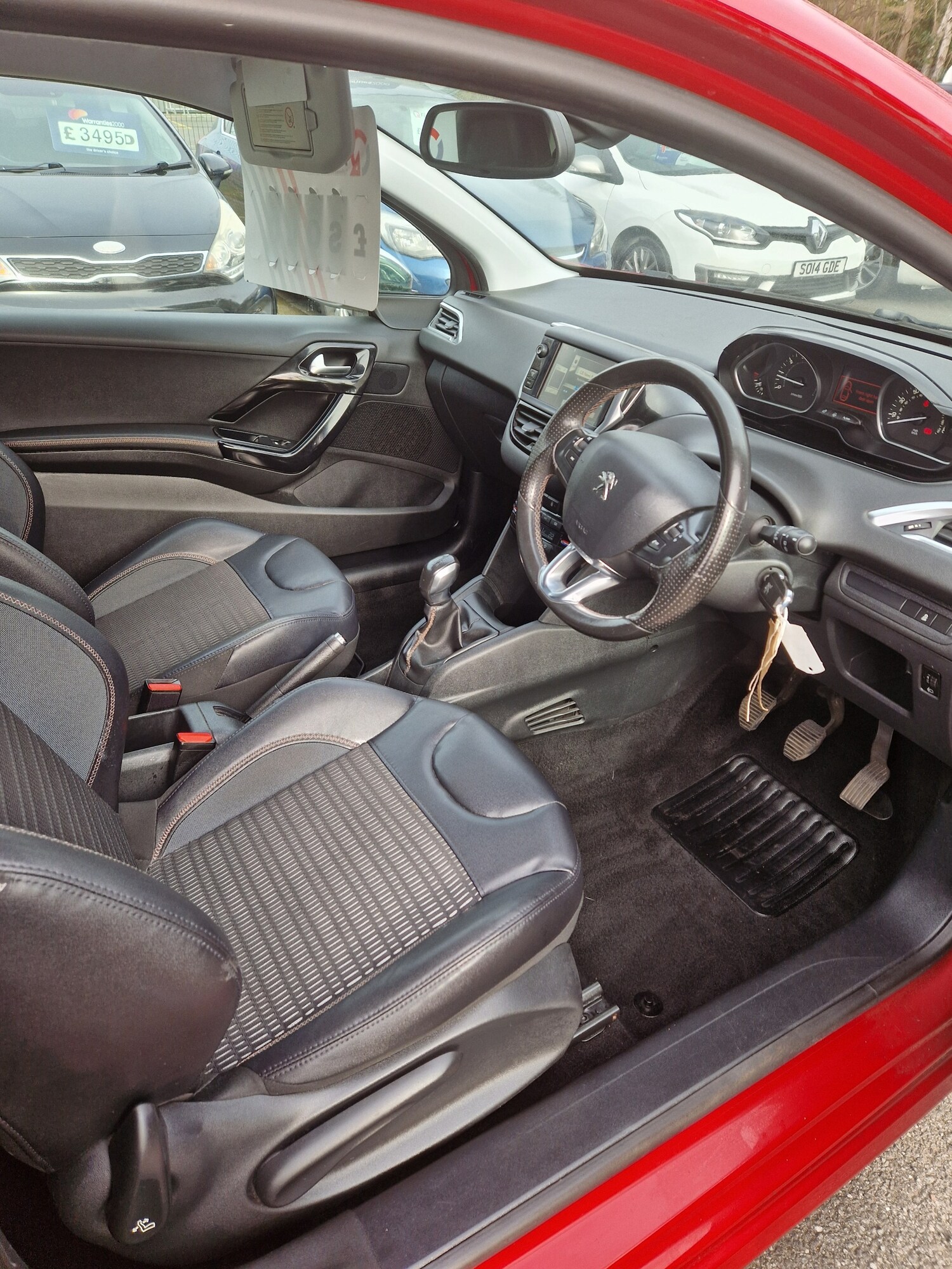 Used Peugeot 208 2014 for sale - 78149749: Photo 10