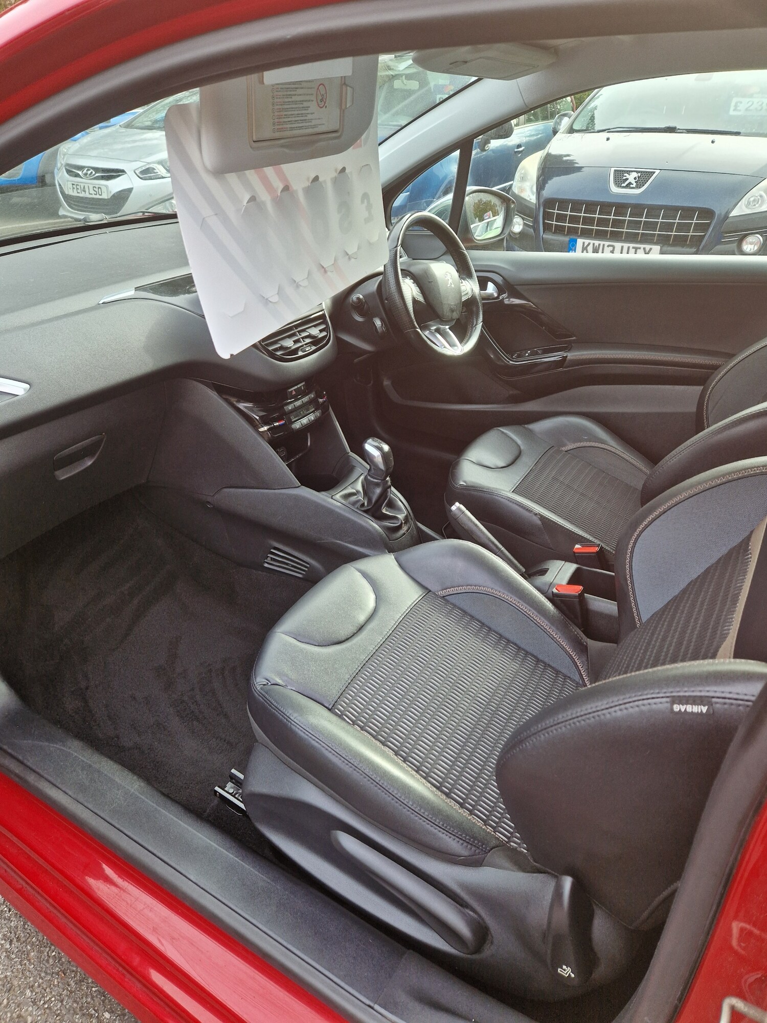 Used Peugeot 208 2014 for sale - 78149749: Photo 7