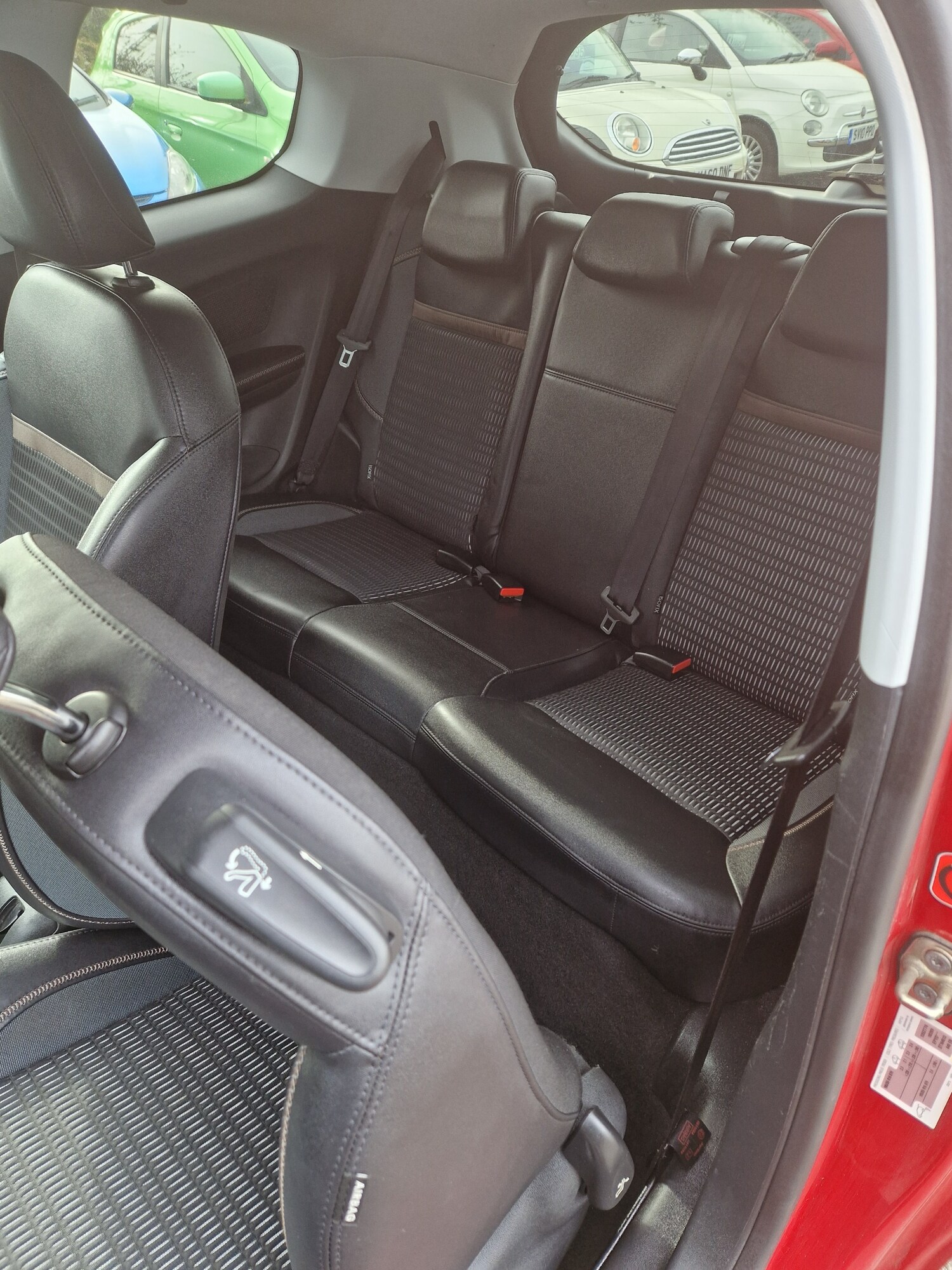 Used Peugeot 208 2014 for sale - 78149749: Photo 8