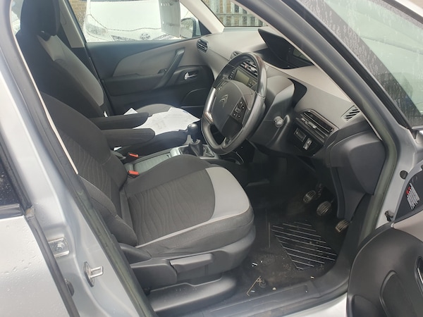 Used Citroen C4 Picasso 2014 for sale - 76126539: Photo 12
