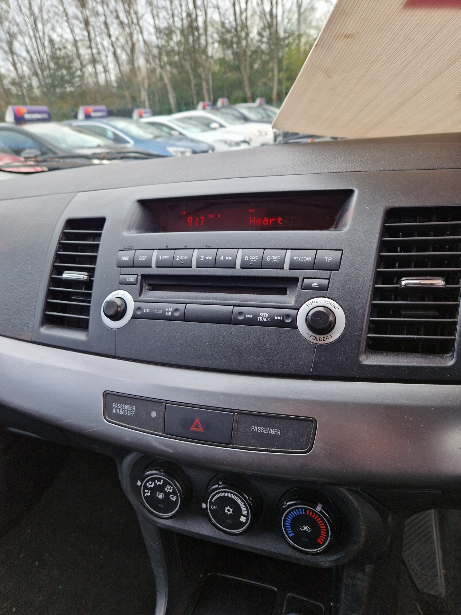 Used Mitsubishi Lancer 2010 for sale - 78149939: Photo 8