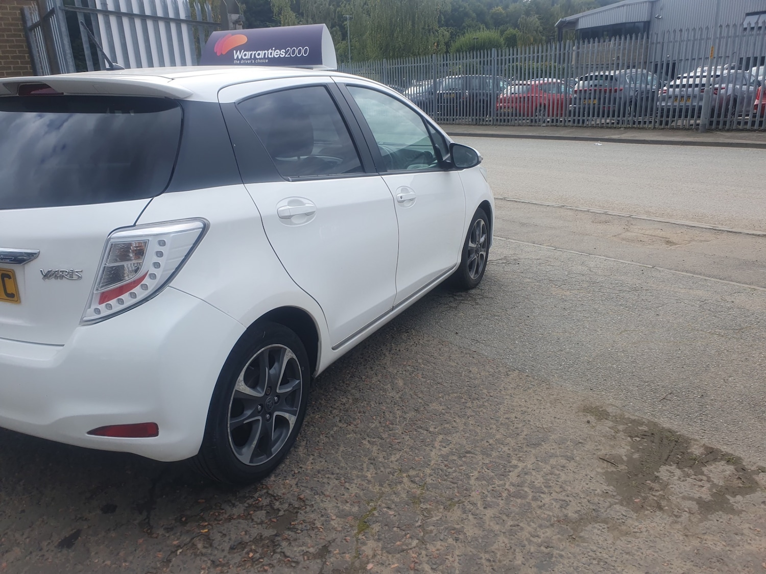 Used Toyota Yaris 2013 for sale - 76120130: Photo 6