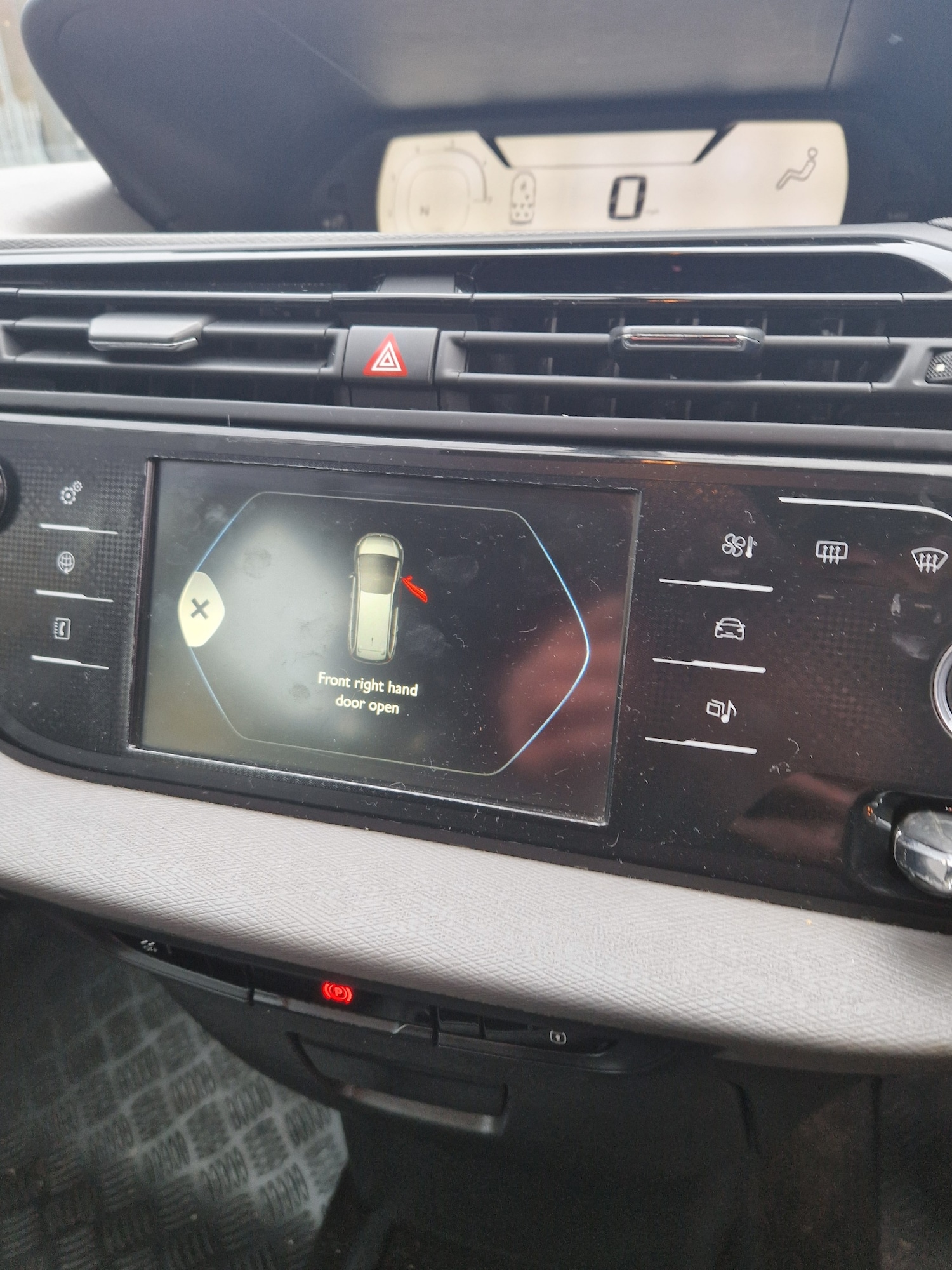 Used Citroen C4 Grand Picasso 2015 for sale - 77490527: Photo 9