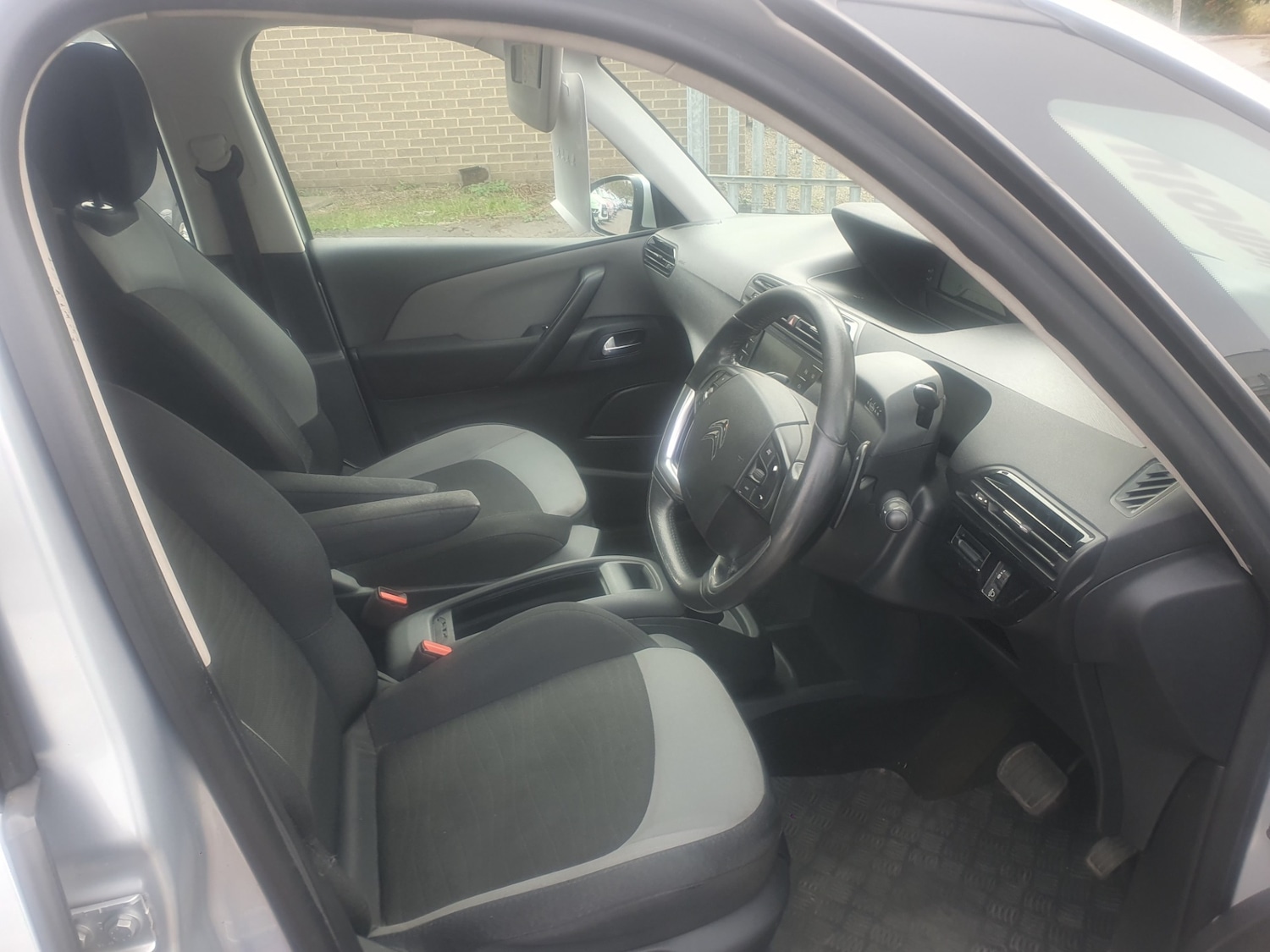 Used Citroen C4 Grand Picasso 2015 for sale - 76252411: Photo 11