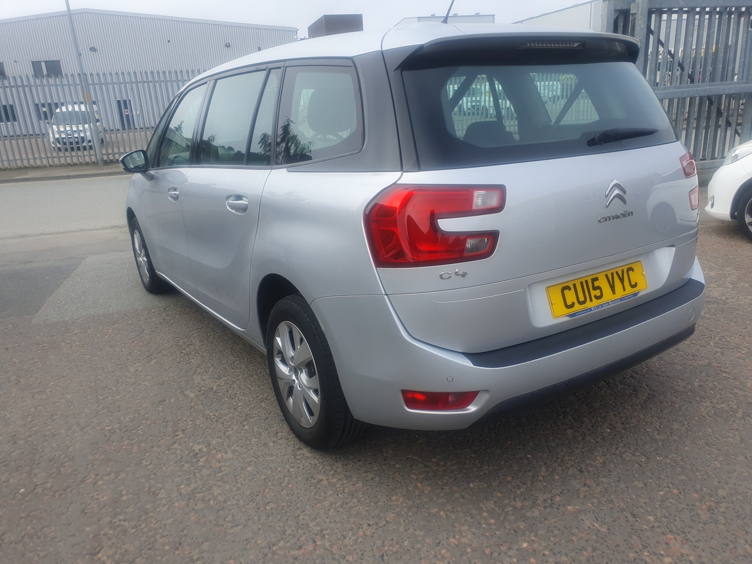 Used Citroen C4 Grand Picasso 2015 for sale - 76252411: Photo 6