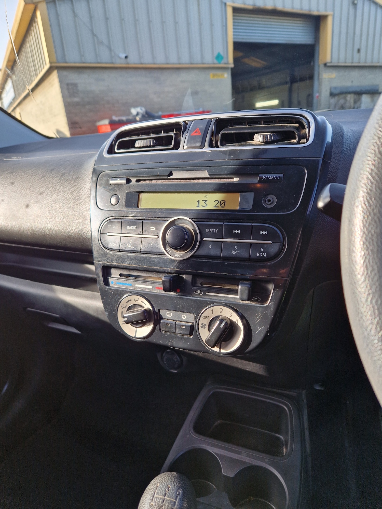 Used Mitsubishi Mirage 2013 for sale - 77556778: Photo 9