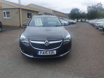 Vauxhall - Insignia