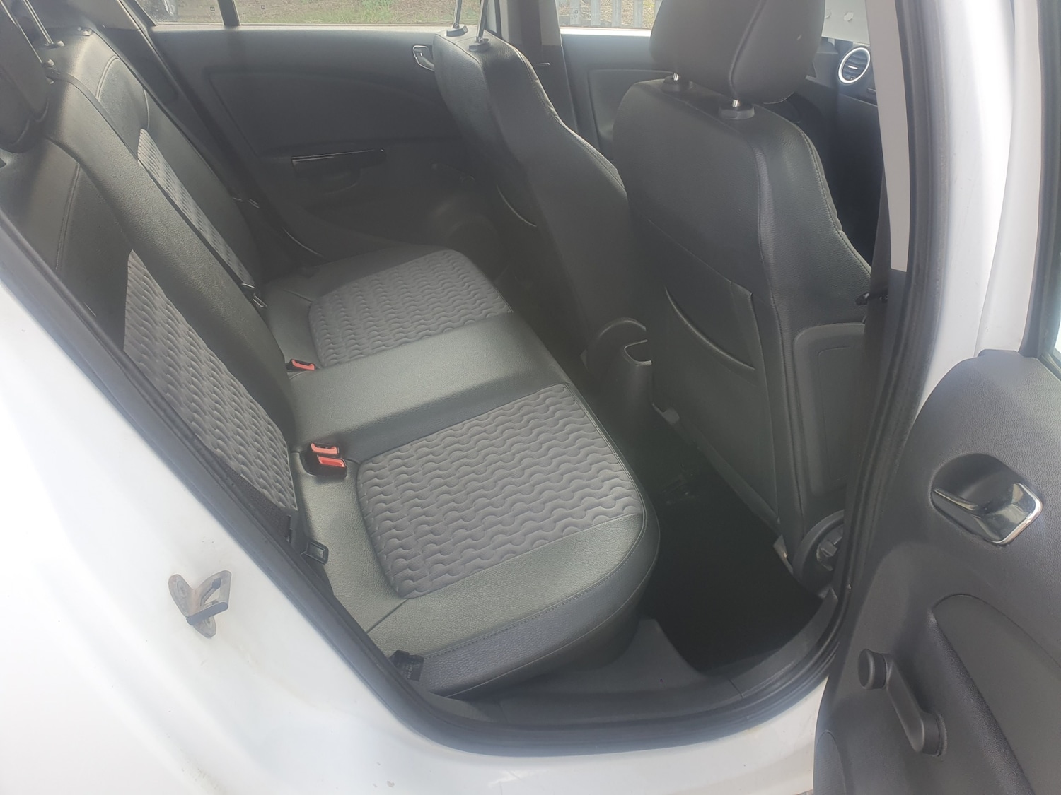 Used Vauxhall Corsa 2013 for sale - 76252417: Photo 10