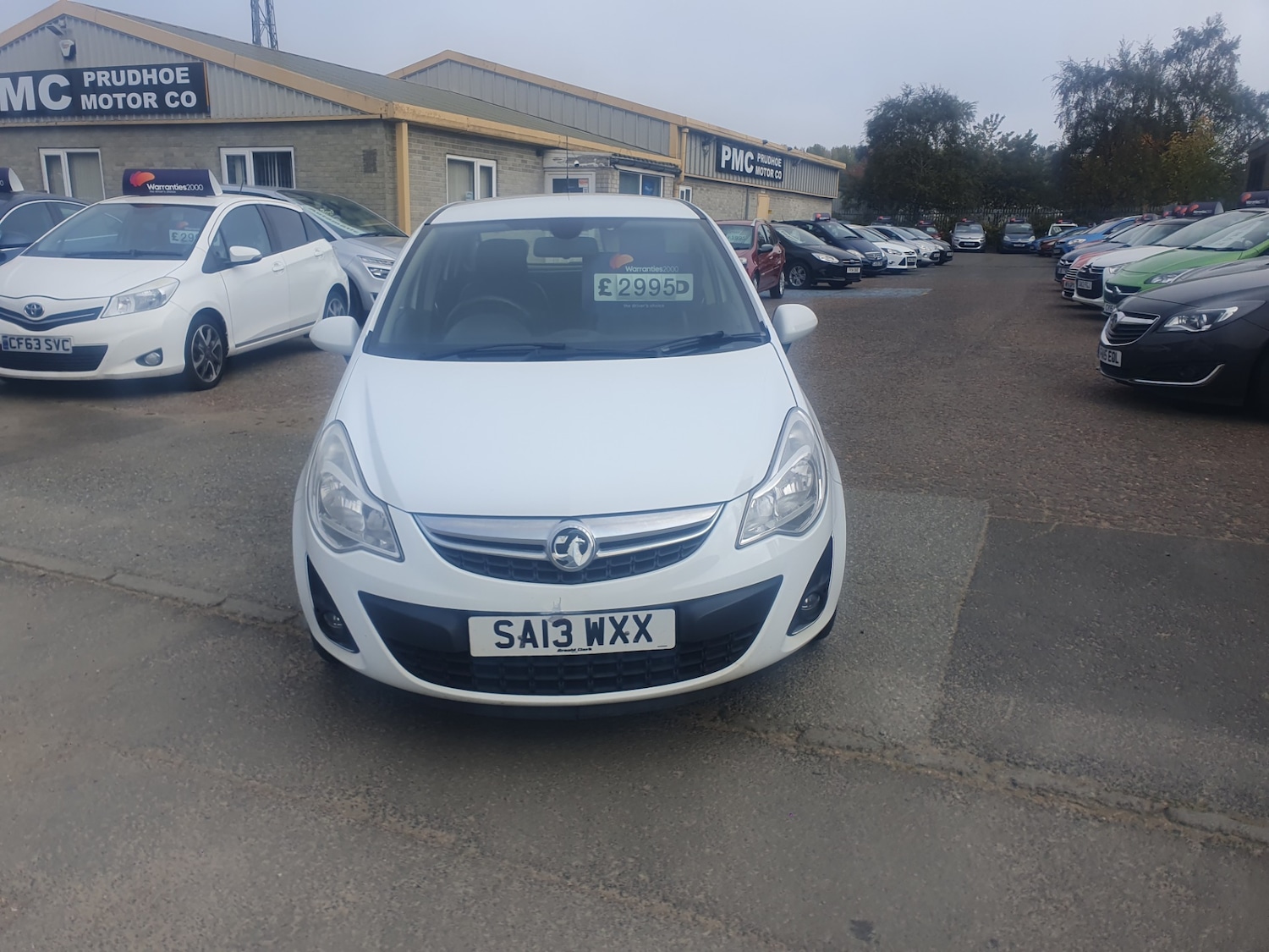 Used Vauxhall Corsa 2013 for sale - 76252417: Photo 2