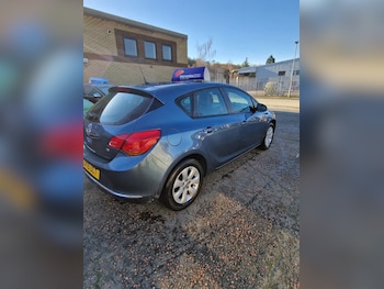Used Vauxhall Astra 2015 for sale - 77556781: Photo