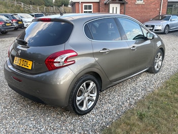 Used Peugeot 208 2013 for sale - 75849234: Photo