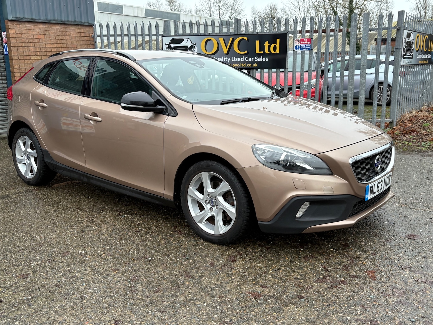 Volvo V40