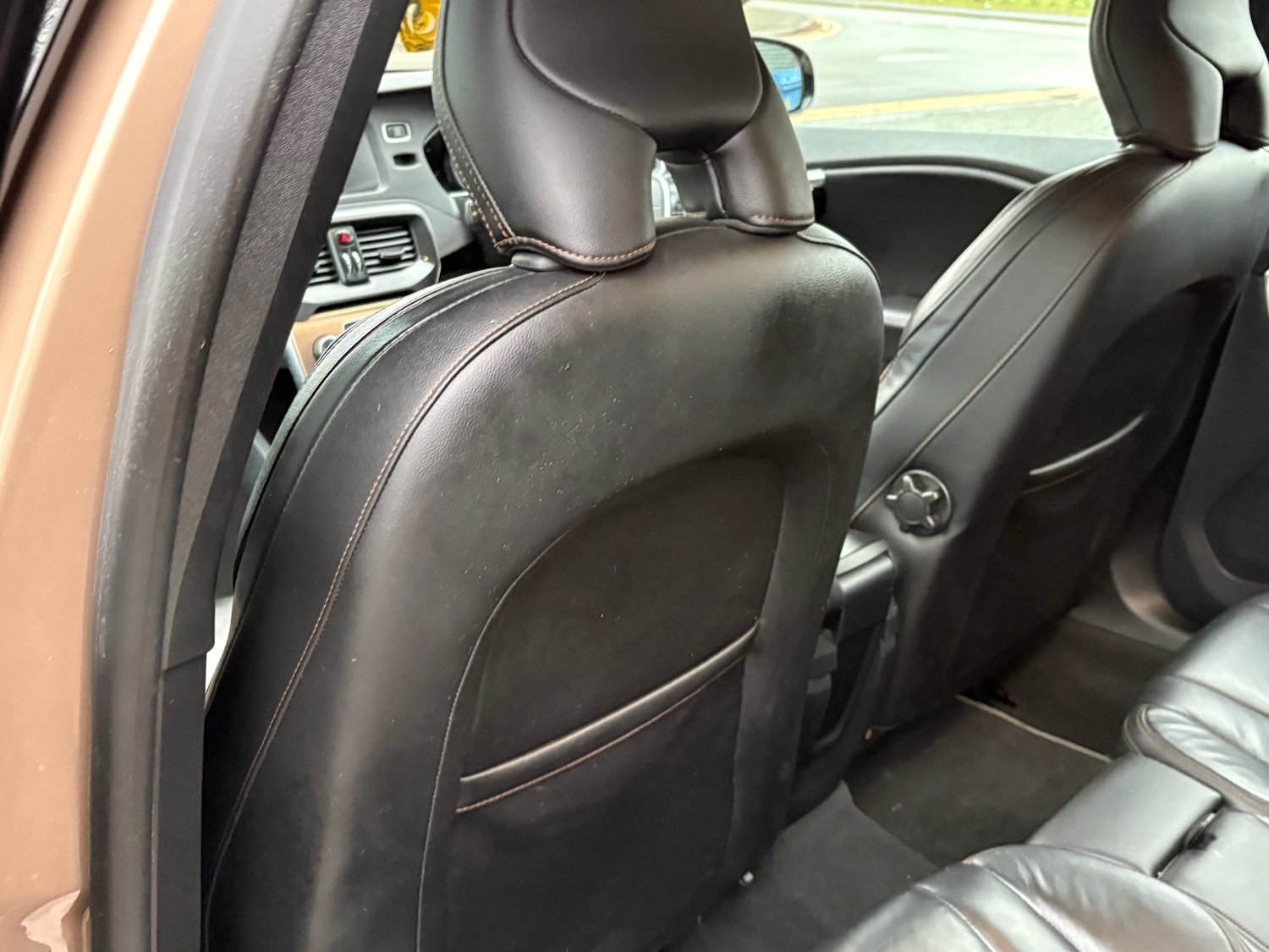 Used Volvo V40 2013 for sale - 77019510: Photo 13