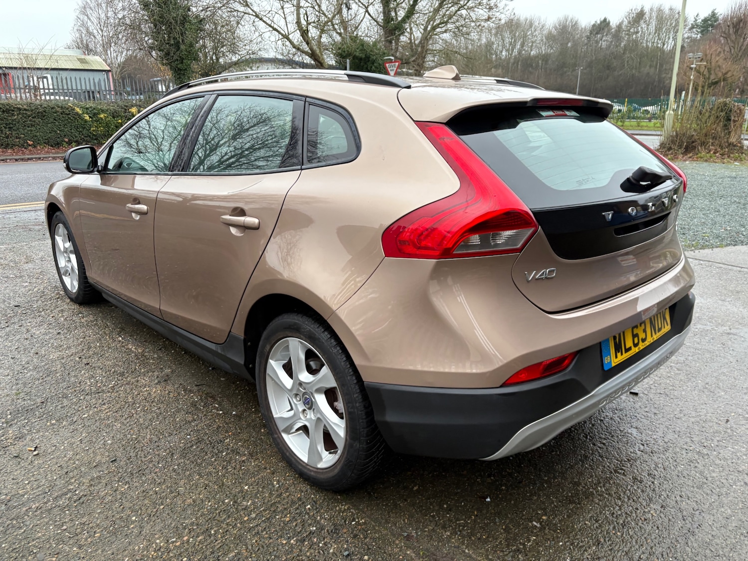 Used Volvo V40 2013 for sale - 77019510: Photo 18