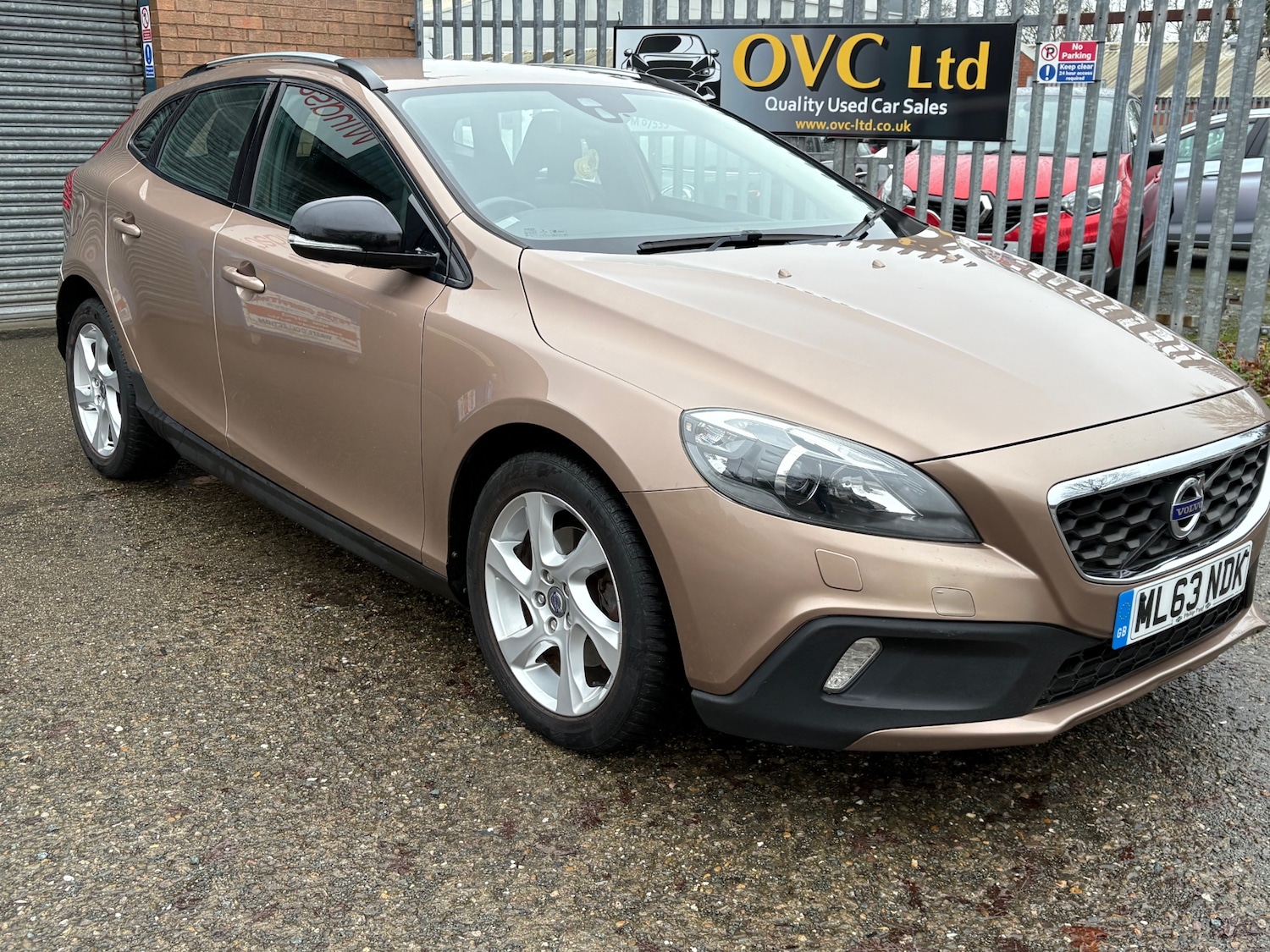 Used Volvo V40 2013 for sale - 77019510: Photo 19