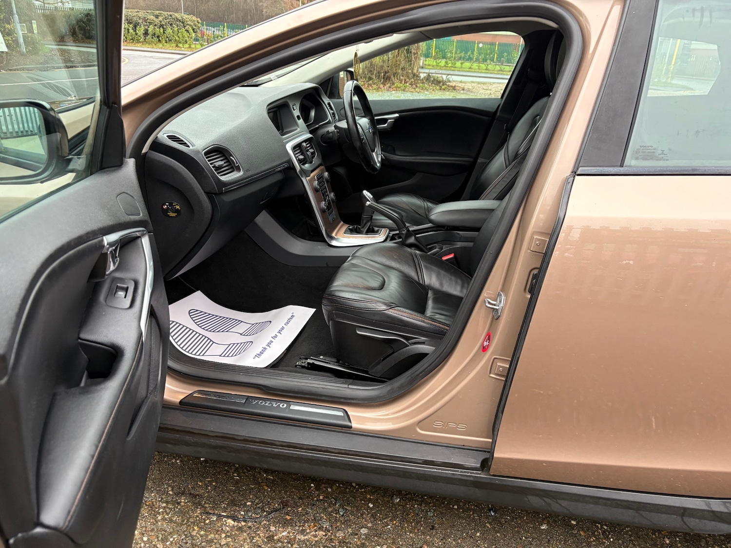 Used Volvo V40 2013 for sale - 77019510: Photo 31