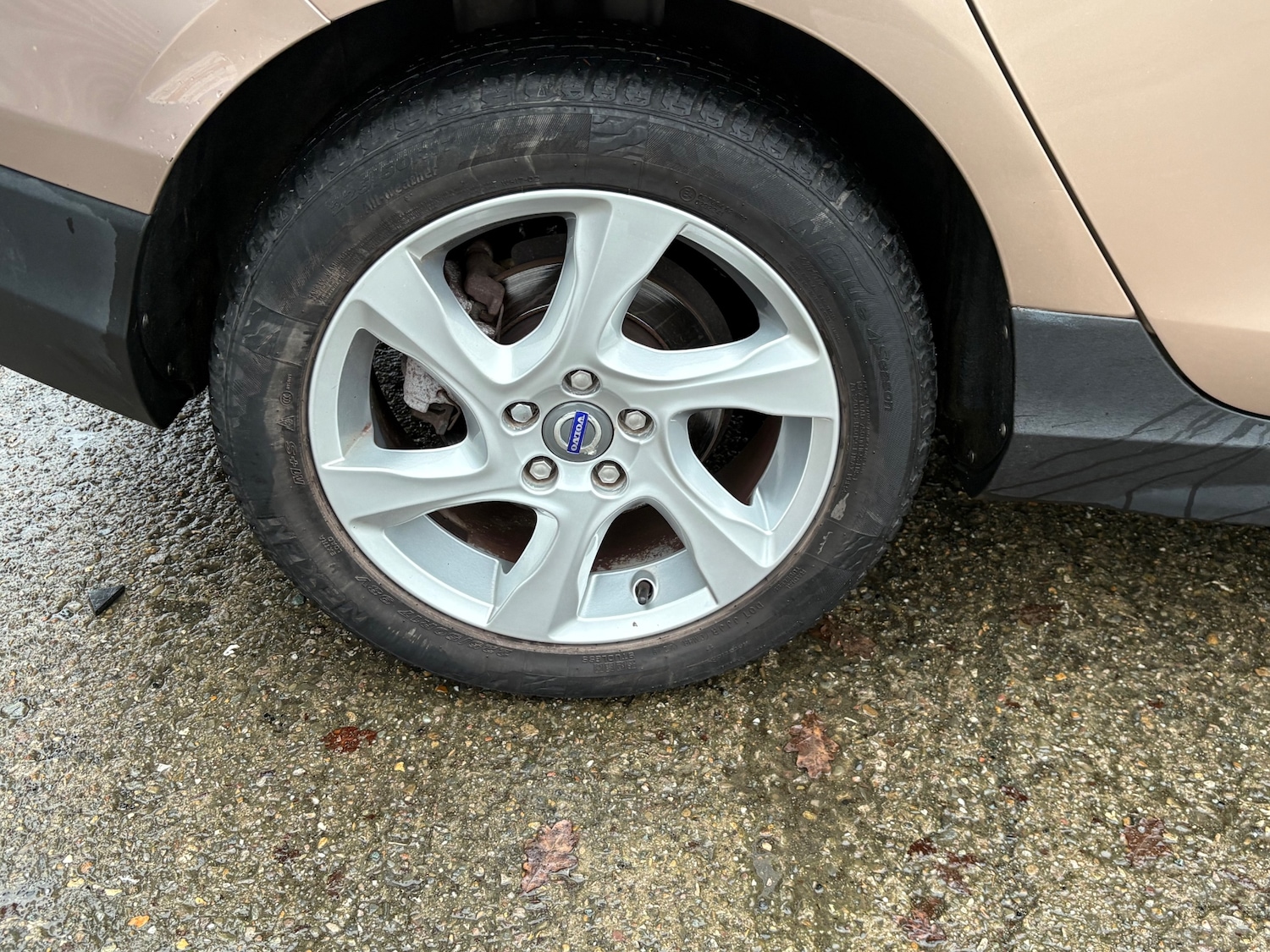 Used Volvo V40 2013 for sale - 77019510: Photo 38