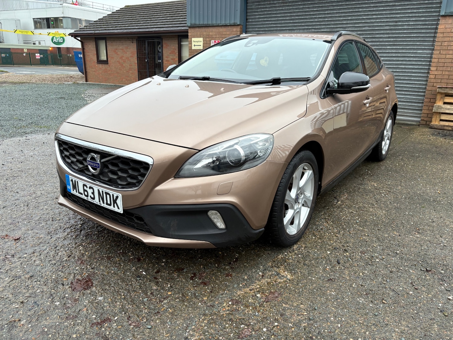 Used Volvo V40 2013 for sale - 77019510: Photo 39