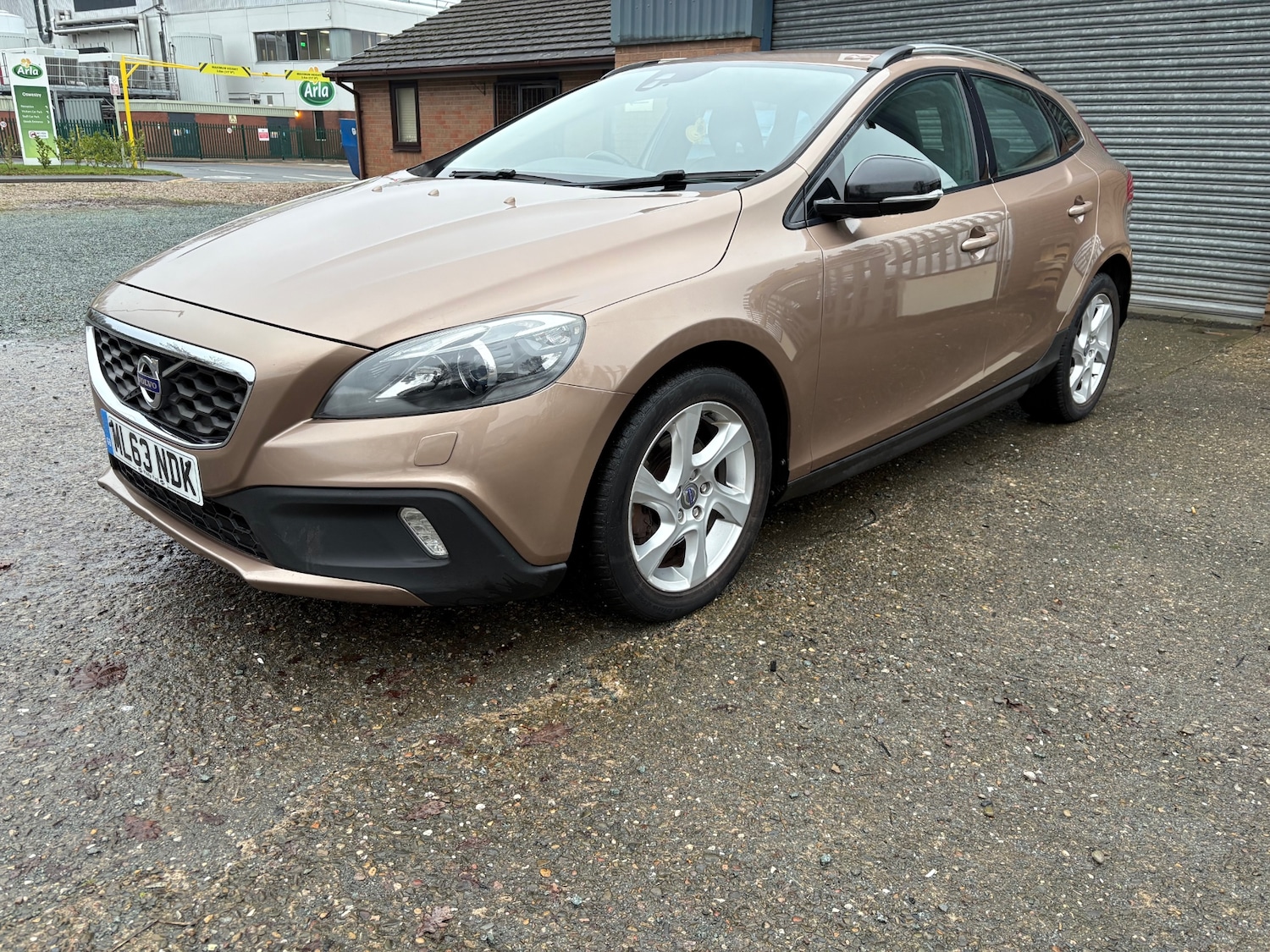 Used Volvo V40 2013 for sale - 77019510: Photo 40