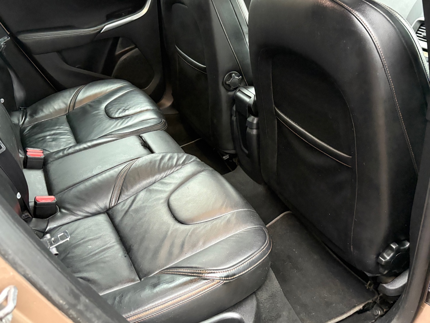 Used Volvo V40 2013 for sale - 77019510: Photo 55