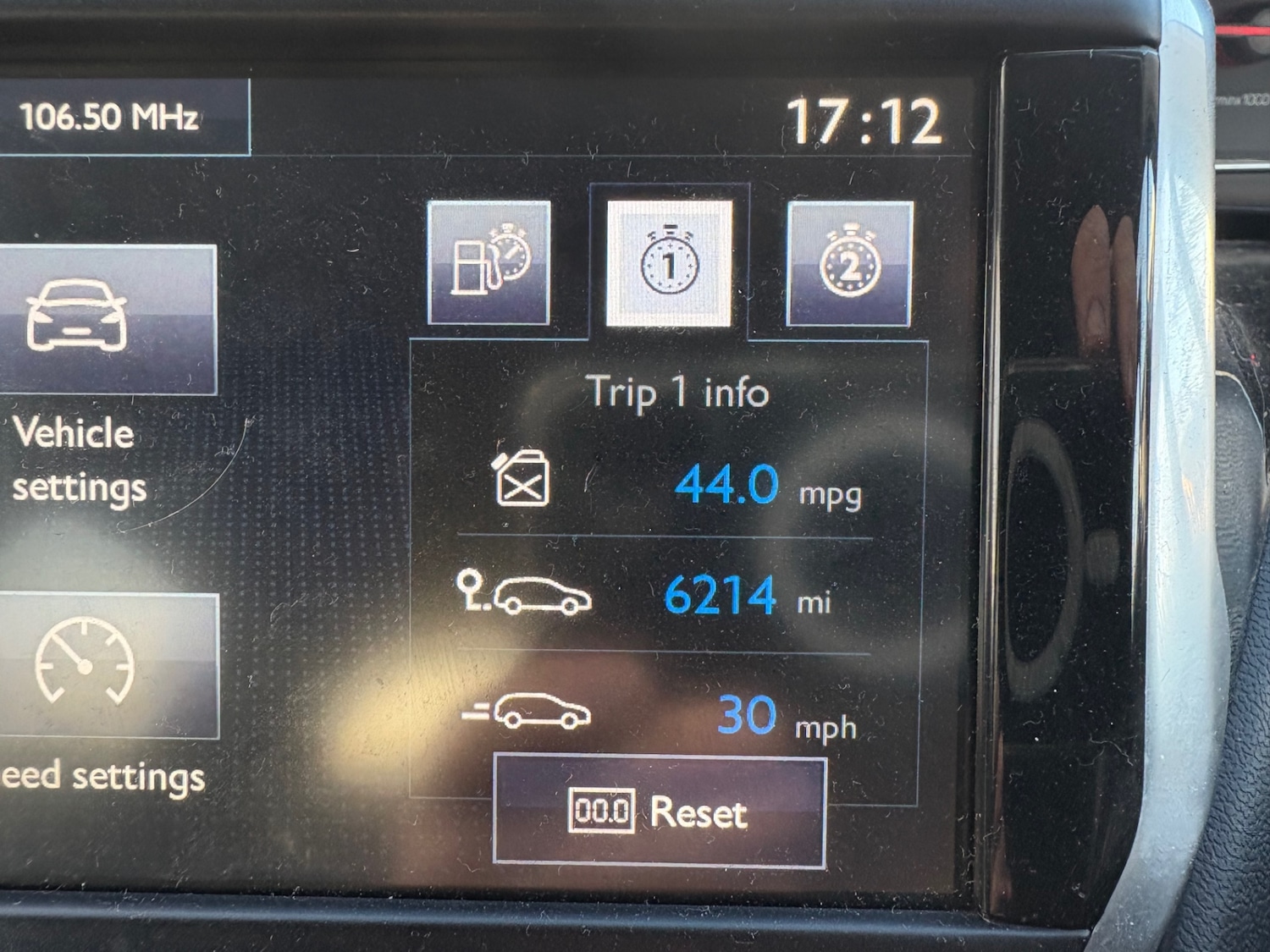 Used Volvo V40 2013 for sale - 77019510: Photo 57