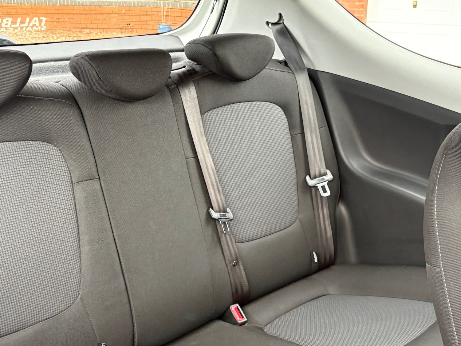 Used Hyundai i20 2013 for sale - 76970080: Photo 3