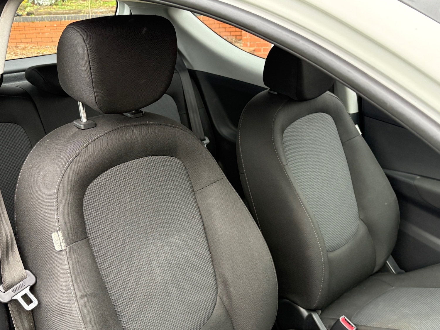 Used Hyundai i20 2013 for sale - 76970080: Photo 5